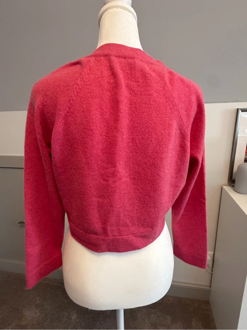 CHANEL Vintage 2014 Pink 100% Cashmere Cropped Cardigan 38 Extra Button